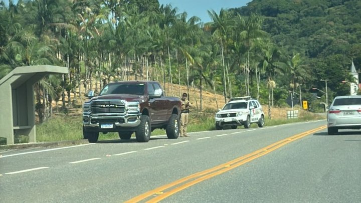 Ação rápida da PMSC recupera nove veículos roubados em Jaraguá do Sul