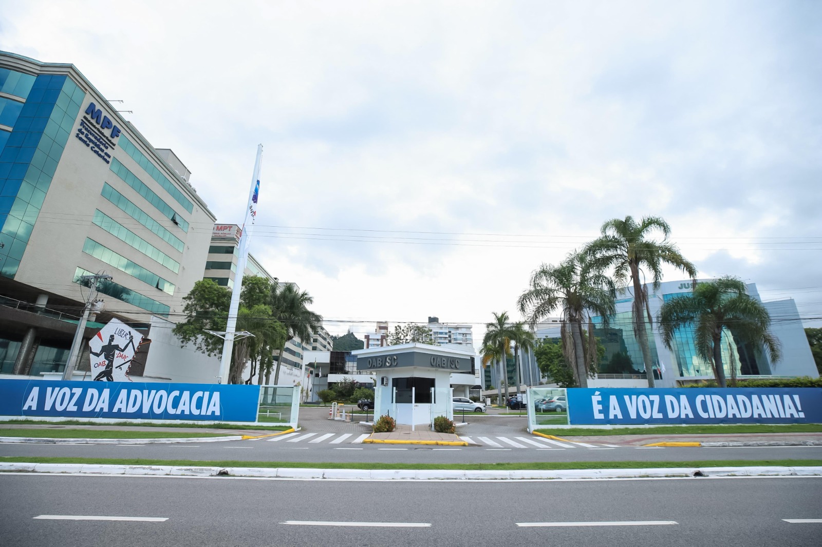 Pleito da OAB/SC, a criação de 8 novas varas da Justiça Federal para SC é aprovada
