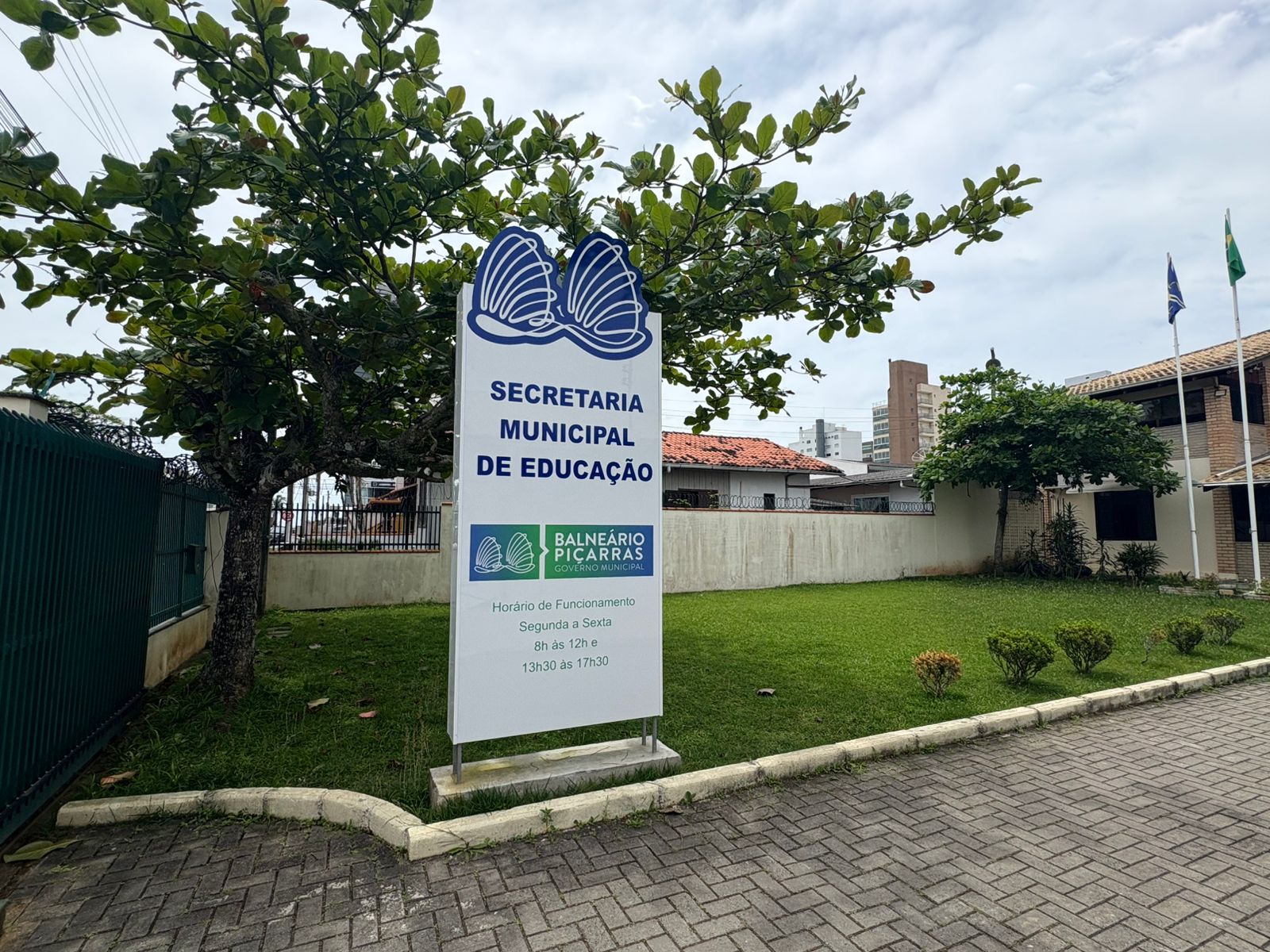 Educação divulga edital para renovação de matrículas, matrículas e transferências da Rede Municipal de Ensino