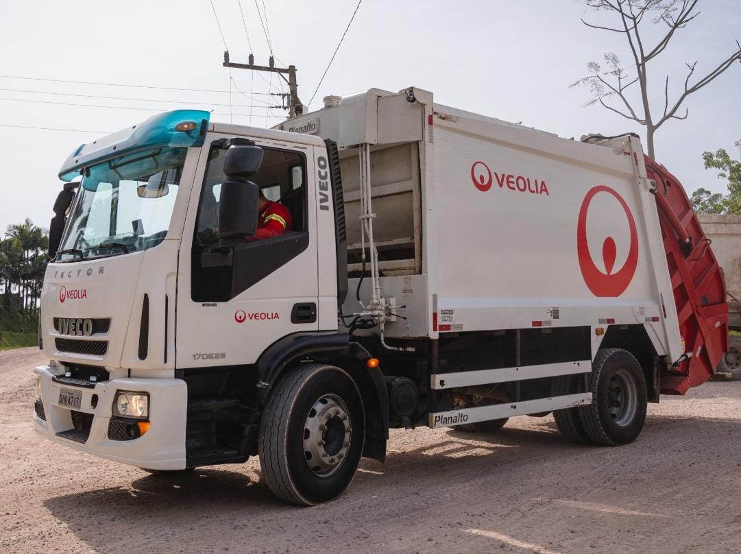 Veolia amplia coleta de lixo durante a alta temporada de verão