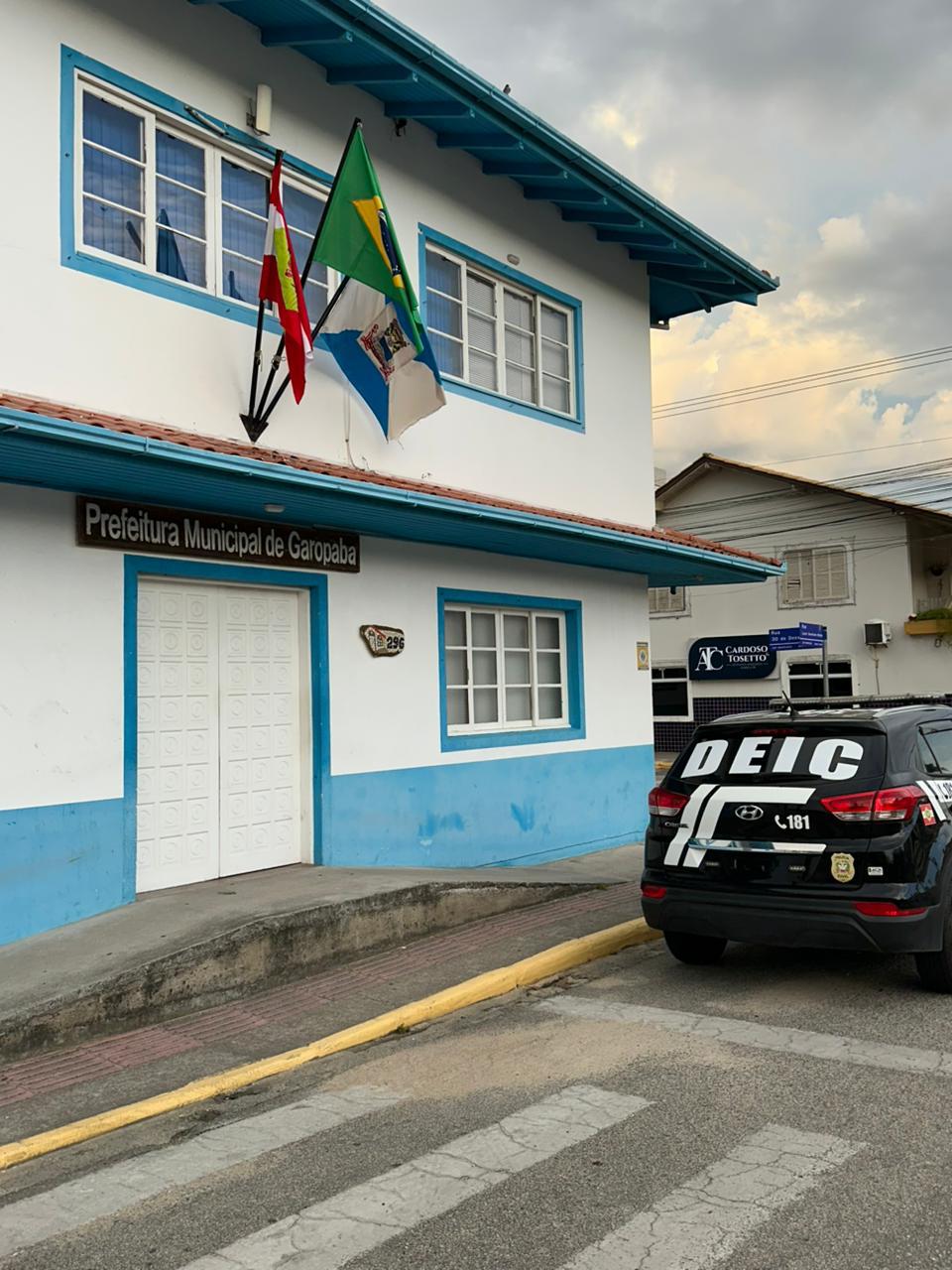Polícia Civil deflagra Operação “Coleta Seletiva 2” e prende prefeito de Garopaba