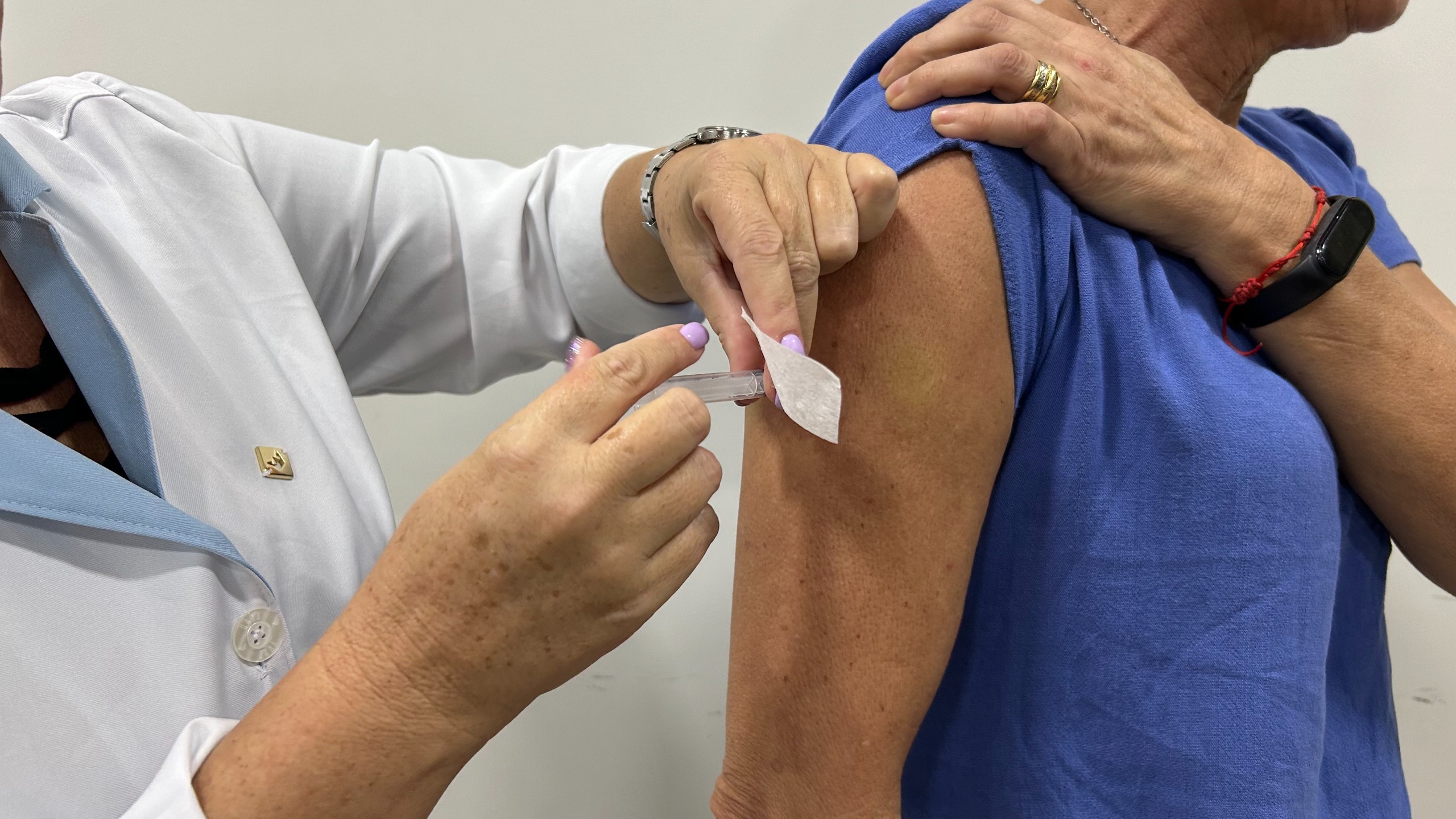 Prefeitura de Araquari reforça vacinação contra bronquiolite em gestantes e mantém imunização contra dengue para adolescentes