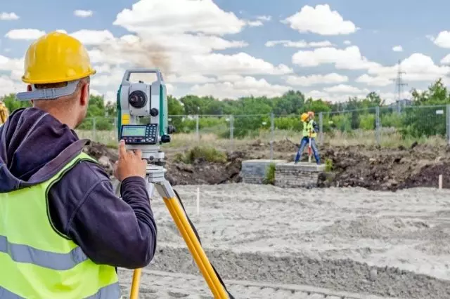 LEVANTAMENTOS na Topografia