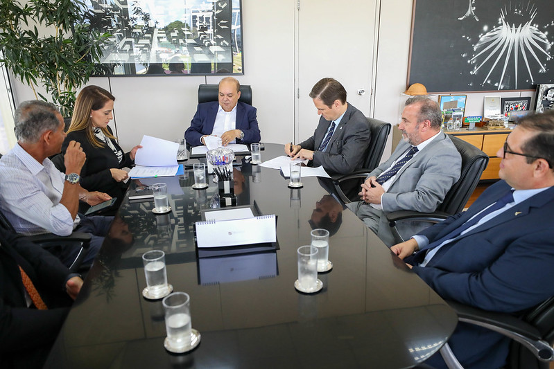 GDF e Universidade de Lisboa firmam acordo para fortalecer formulação e avaliação de políticas públicas