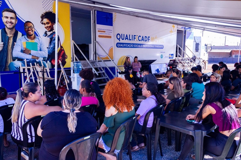 Qualifica DF Móvel oferece mais de mil vagas para qualificação profissional