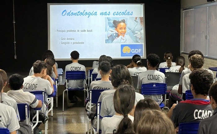 Escolas de gestão compartilhada do DF recebem atendimento odontológico gratuito