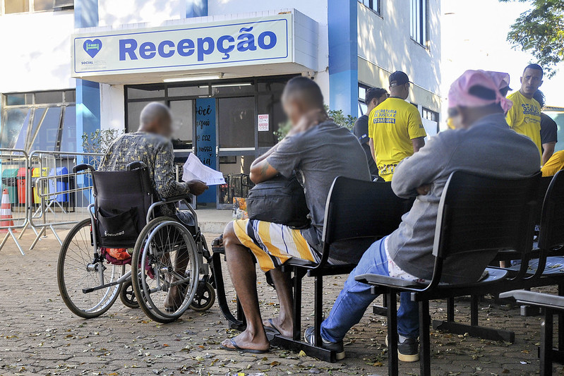 Acolhe DF encaminha pessoas em situação de rua para comunidades terapêuticas