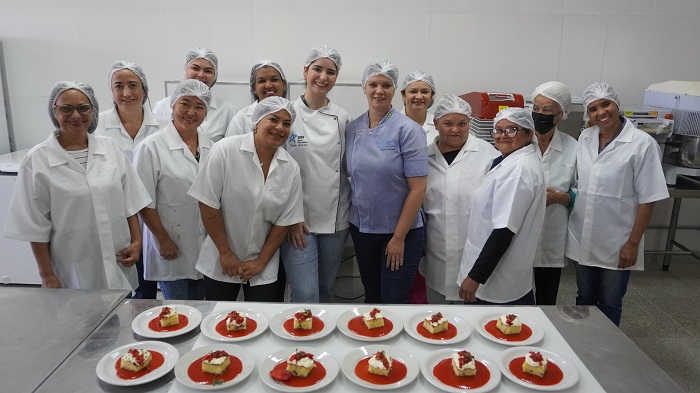 Produtoras de Brazlândia participam de curso de processamento do morango