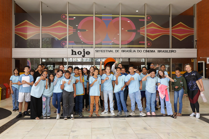 GDF promove sessão especial para 400 estudantes da rede pública no Festival de Cinema de Brasília