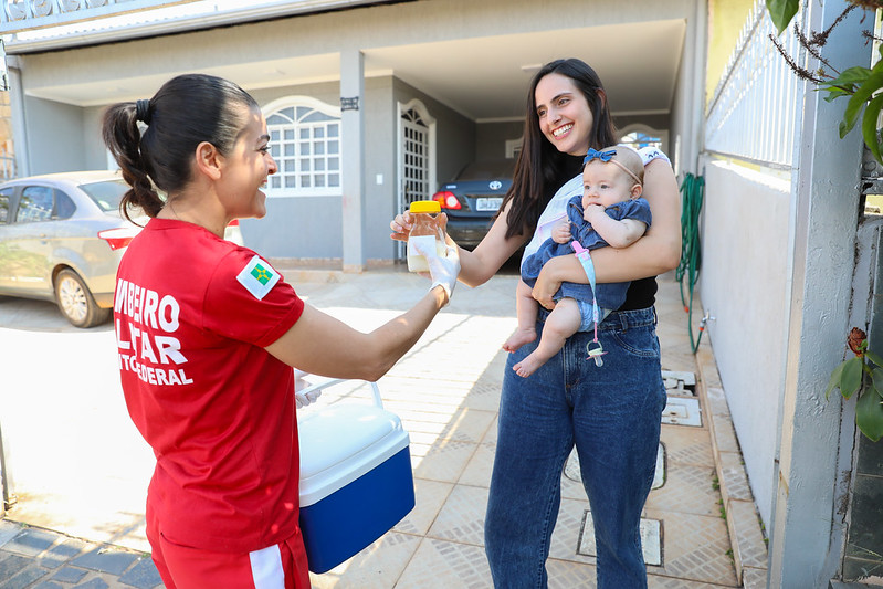 Apoio dos Bombeiros do DF na coleta de leite humano ajuda a salvar vidas de bebês internados
