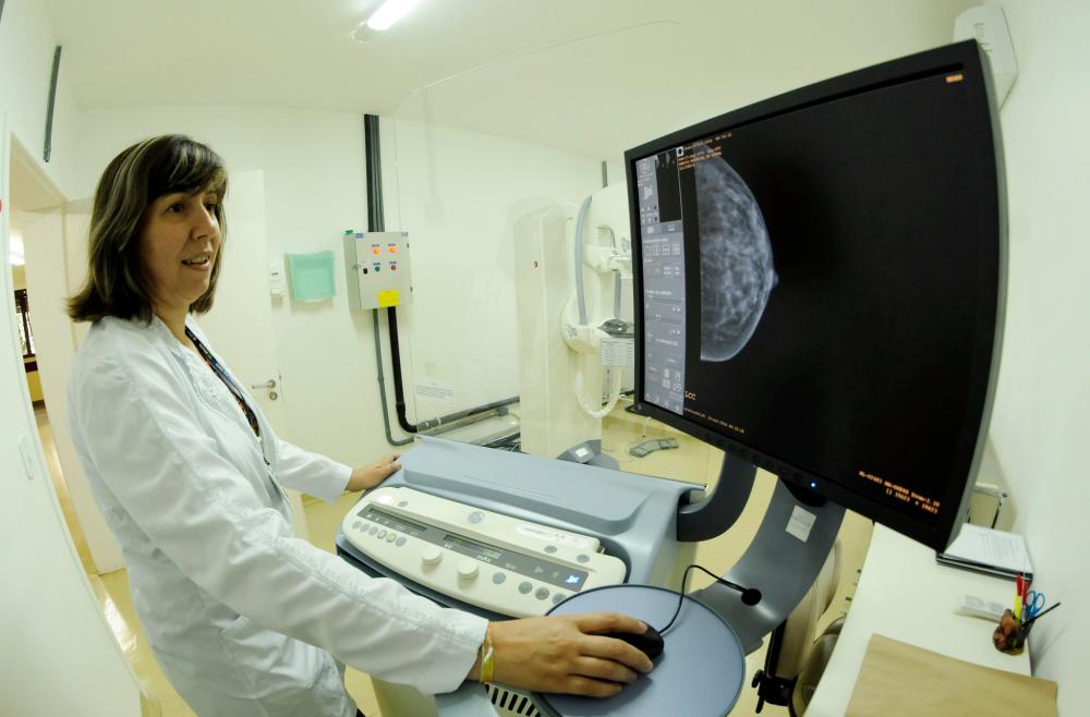 Outubro Rosa: GDF promove ações de conscientização sobre o câncer de mama