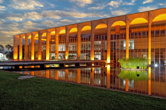 Inscrições para concurso de diplomata com 60 vagas começam nesta quarta