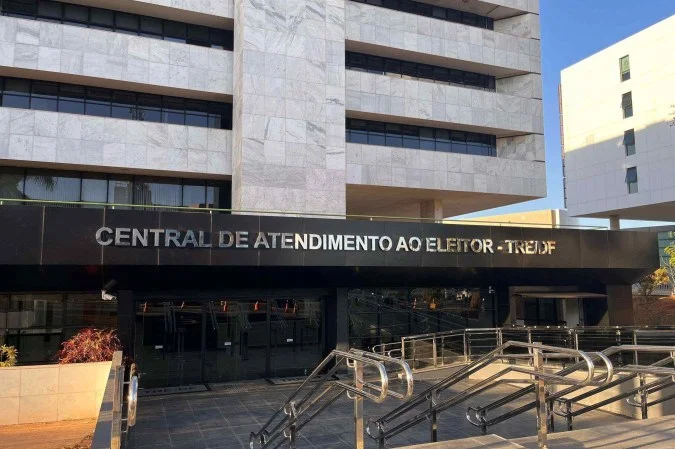 TRE-DF promove mutirão neste sábado (7) para regularizar o título de eleitor