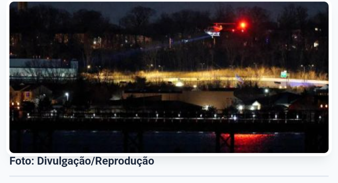 Avião com 64 pessoas bate em helicóptero e cai em Washington