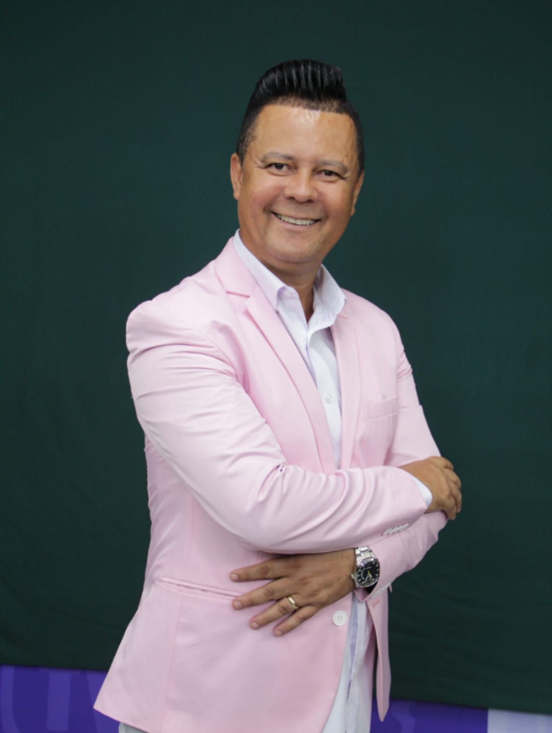 O comunicador Edilson Alves é cidadão de Camaçari