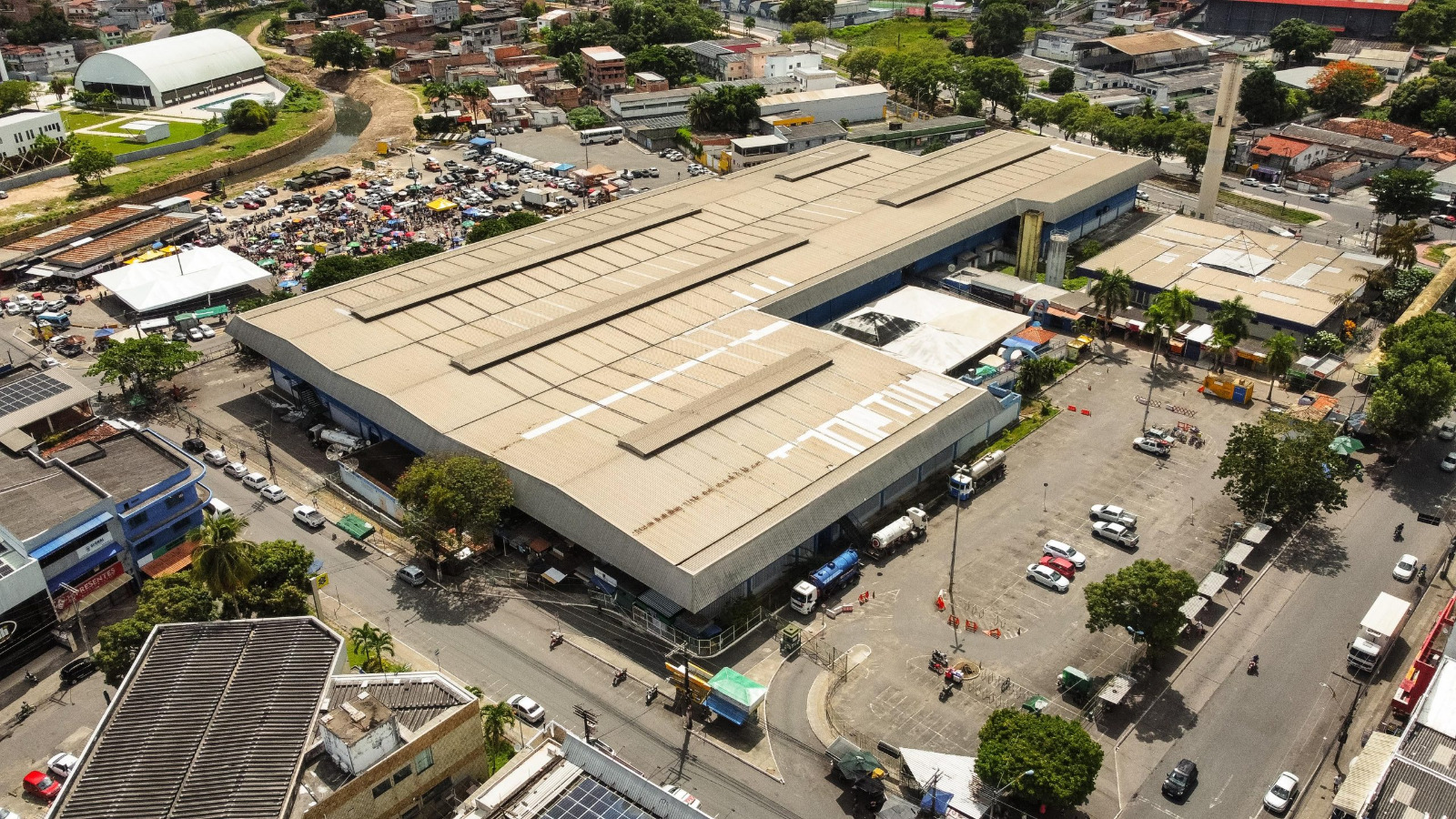 Centro comercial de Camaçari funcionará em horário especial neste feriado
