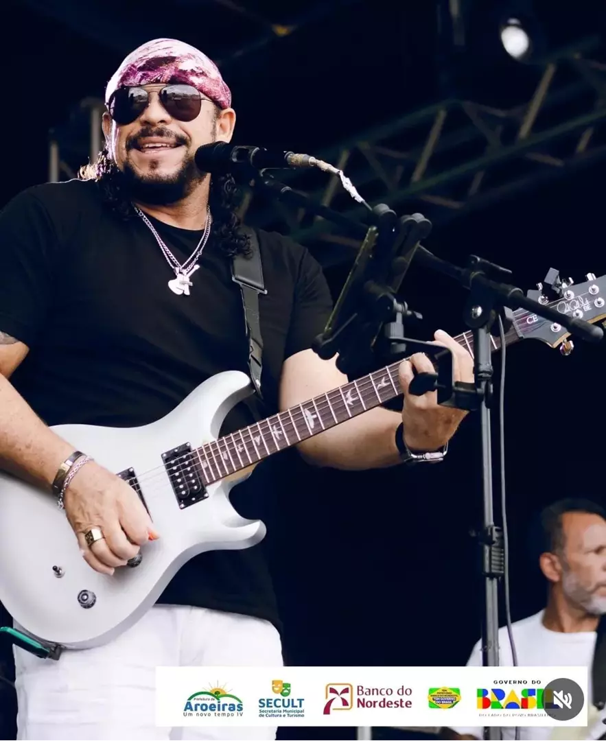 Vall Vallin canta Bell Marques em várias cidades neste carnaval de 2026